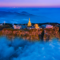峨眉山