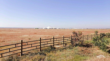 乌兰塔拉开心牧场