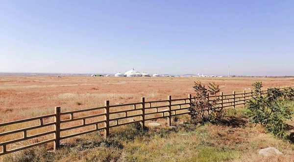 乌兰塔拉开心牧场