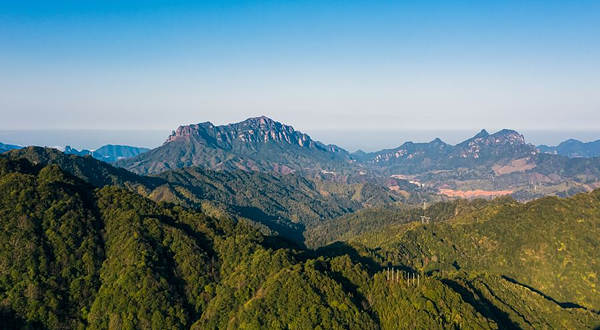 金秀莲花山景区