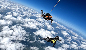 山东青岛跳伞基地