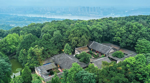 钓鱼城