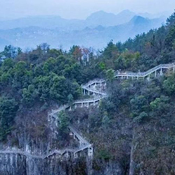 湄江揽月古道