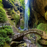 龙水峡地缝