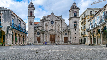 主教座堂广场 (哈瓦那)