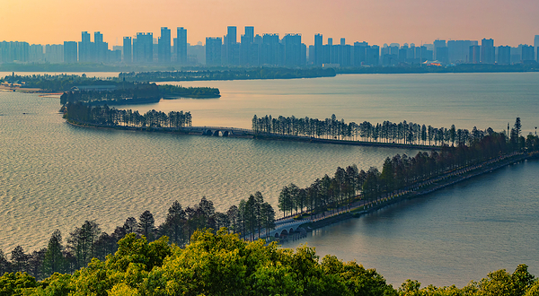 东湖生态旅游风景区