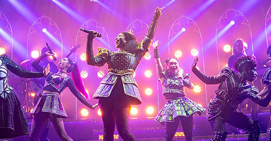 纽约百老汇《六个皇后》