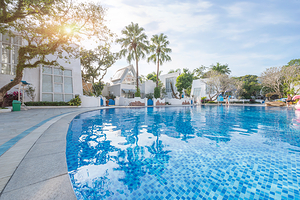 圣托利温泉庄园