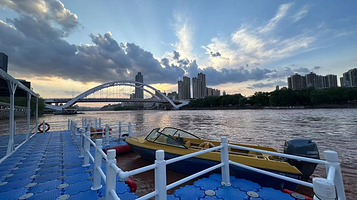 黄河风情线金雁桥水上项目体验中心