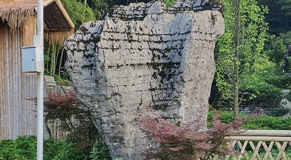 僰人巨石阵景区