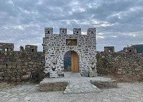 浮戏山雪花洞风景区-浮戏古寨