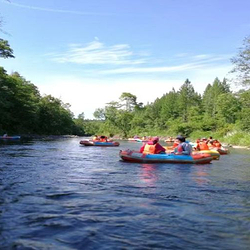 长白山大峡谷漂流