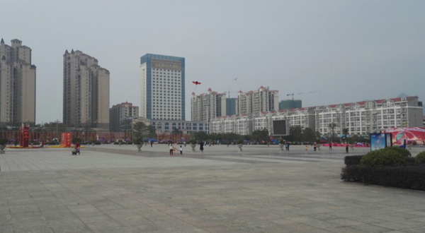 河池市中心广场