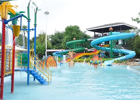 九曲湾水上乐园