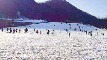 黄河石林滑雪场