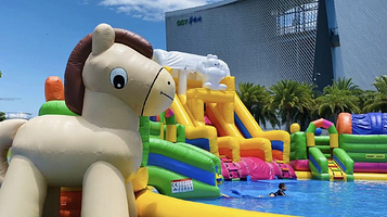 欢乐港湾绿巨巨水上乐园