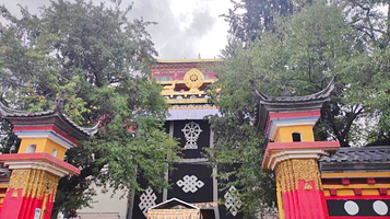 香格里拉市独克宗古城-大佛寺