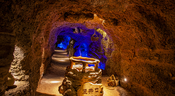 吐鲁番坎儿井地下水利工程