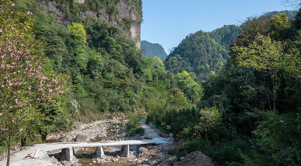 王婆岩