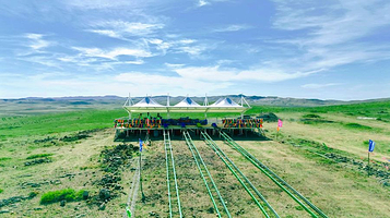 乌兰哈达火山星悦滑草游乐园