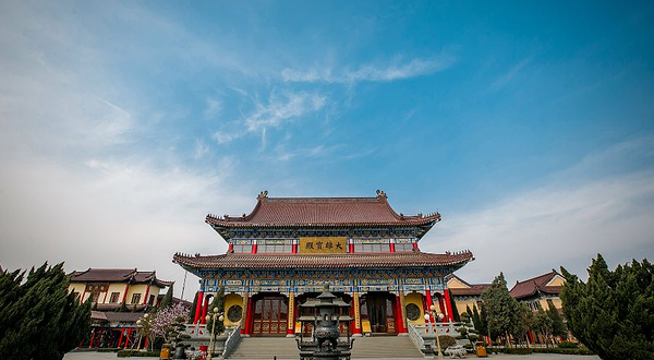 海岛金山寺景区