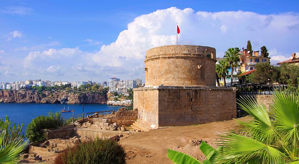 卡雷奇海边城堡