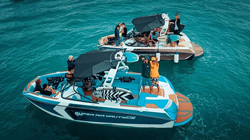 自由鹿尾波冲浪俱乐部