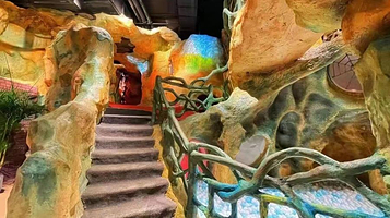 探洞工场奥体万达旗舰店