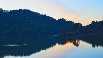 天烛湖仙境景区