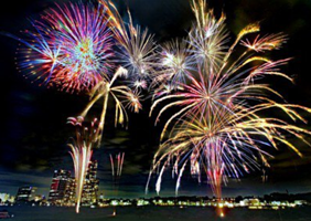 川崎市市制纪念多摩川花火大会