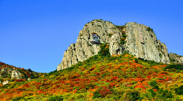 乌兰木图山风景区