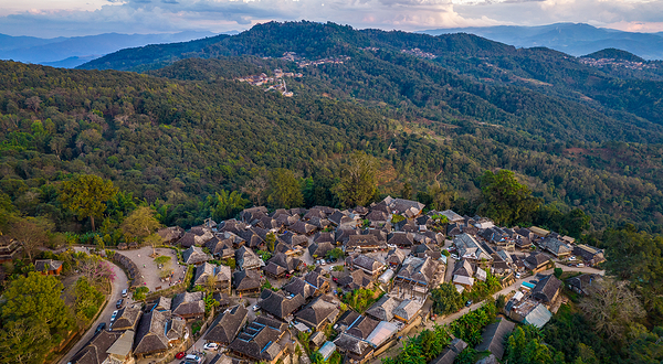 翁基布朗族老寨