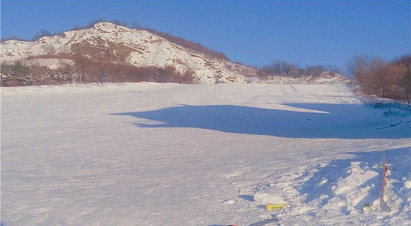 玉泉玉峰滑雪场