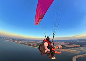 烟台蓝湾滑翔伞飞行基地(五号岛店)