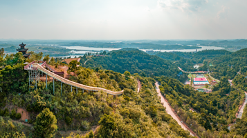 南宁圣名岭旅游区