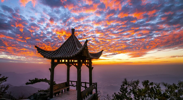 天岳幕阜山