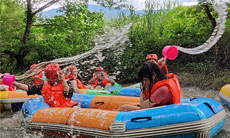 大围山狮口漂流