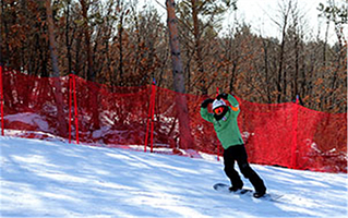 奥悦碾子山国际滑雪场