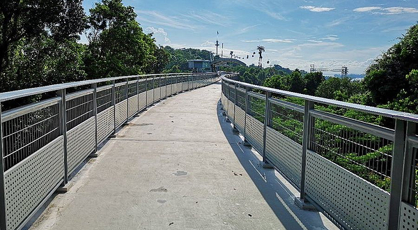 西乐索炮台空中步行