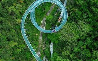 莲花山高空漂流