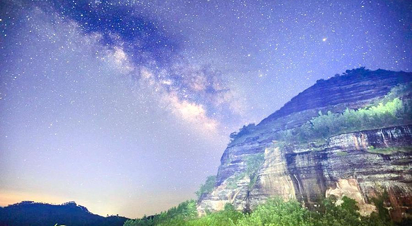 钦州烟霞山风景区