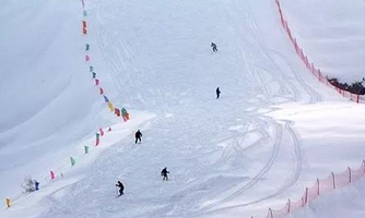 七台河市万宝山滑雪场