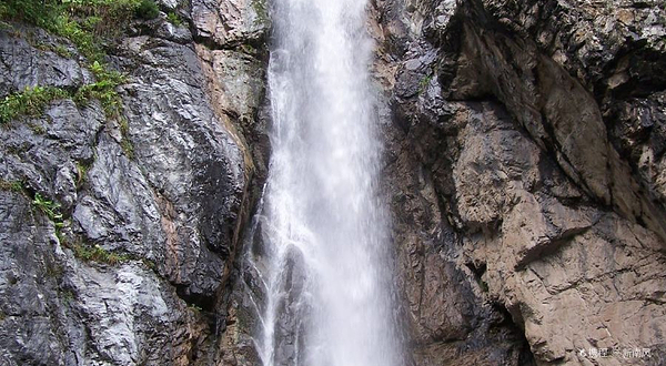 南山西白杨沟风景区-神布拉克瀑布