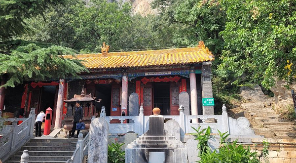 嵩山风景名胜区-峻极峰