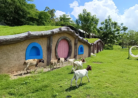 牧语田园轻奢露营地