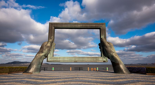 威海公园画中画雕塑