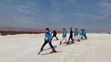 茶溪川滑雪公园