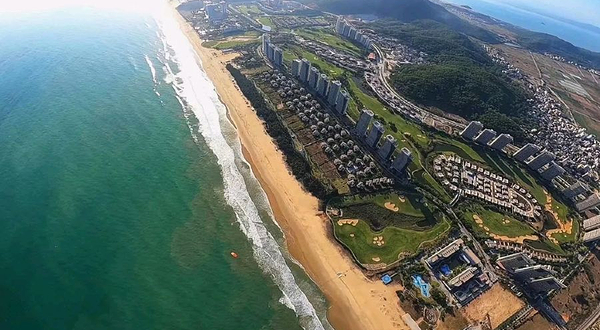 阳江海陵岛海上跳伞基地