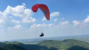 青岛滑翔伞飞行基地