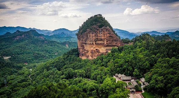 麦积山石窟